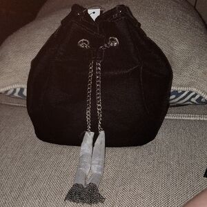 Elegant Black Drawstring Women's Bag